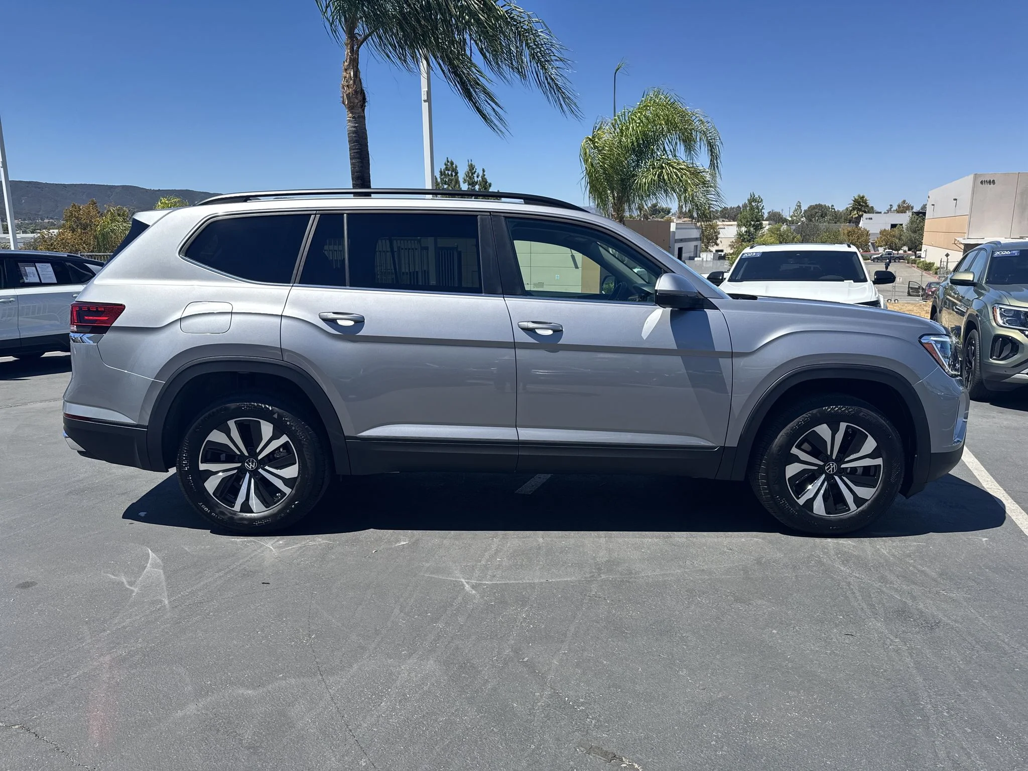 Used 2026 Silver Mist Metallic Volkswagen 2.0T SE image 9