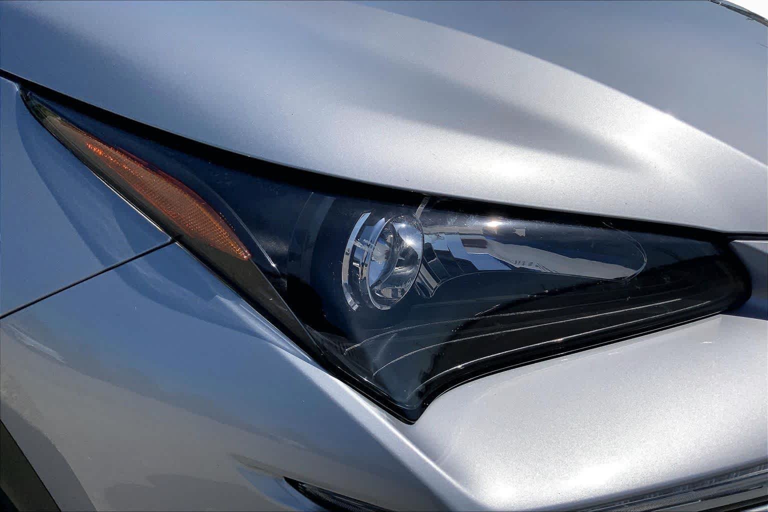 Used 2017 Silver Lining Metallic Lexus  image 27