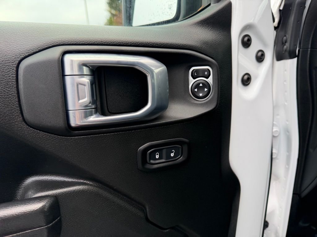 2021 Jeep Gladiator Sport S - Photo 13