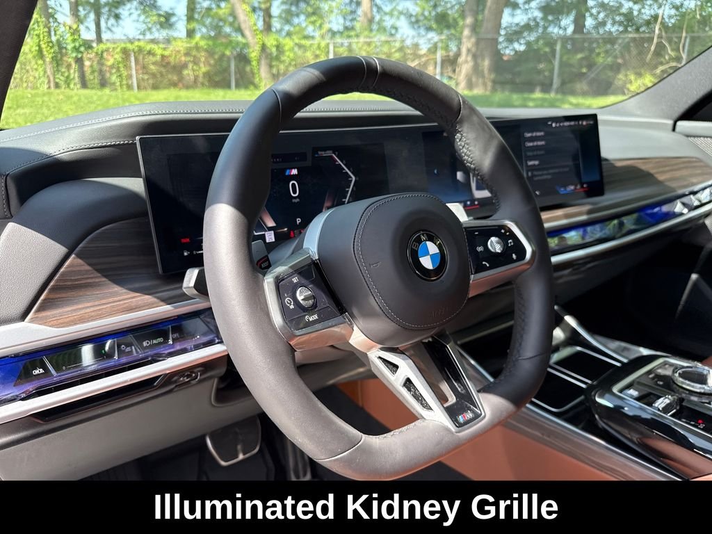 Used 2026 White BMW 760i xDrive image 15