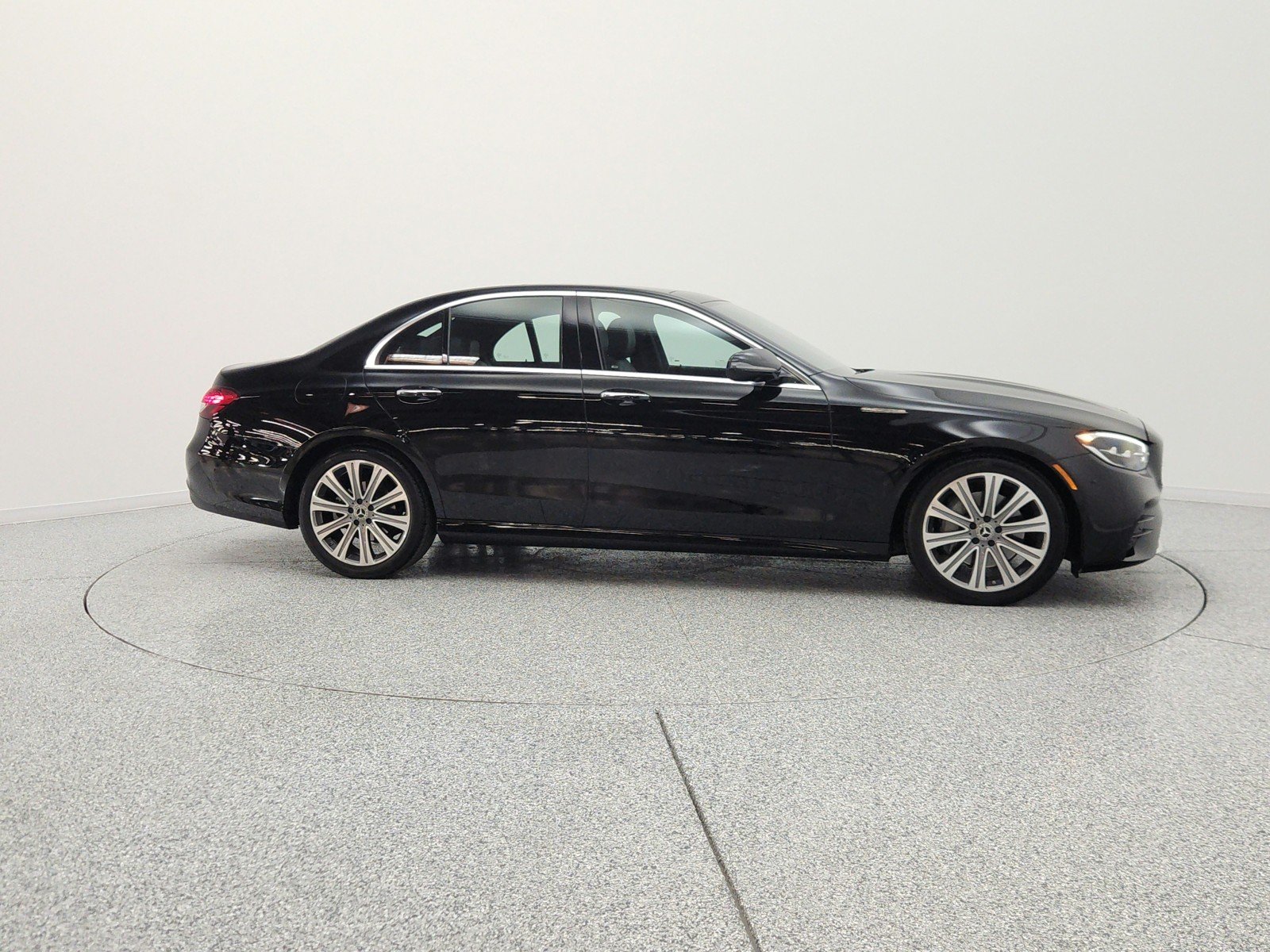 Certified Used 2022 Black Mercedes-Benz E 350 RWD Sedan image 4