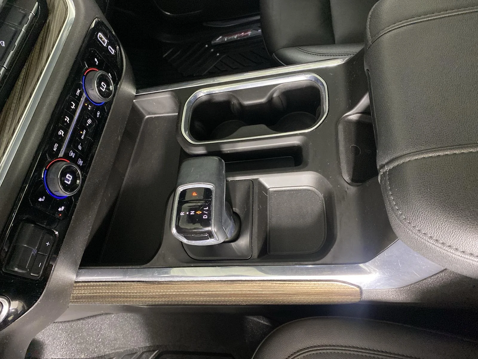 Used 2025 Summit White Chevrolet LT Trail Boss image 23