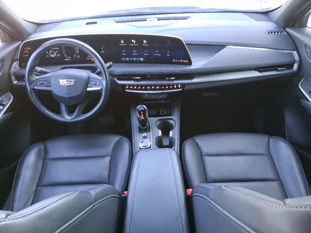 Used 2025 Silver Cadillac Premium Luxury image 9