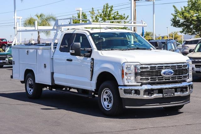 New 2026 Oxford White Ford F-350® XL image 33