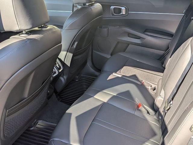 2026 Kia Sorento EX - Photo 16