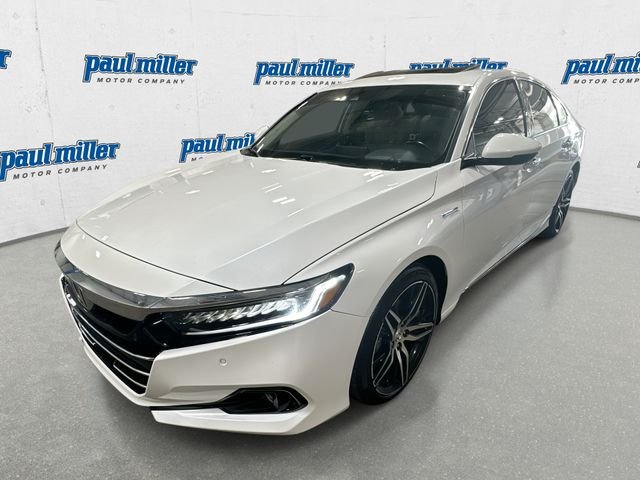 Certified Used 2022 White Honda Touring image 1