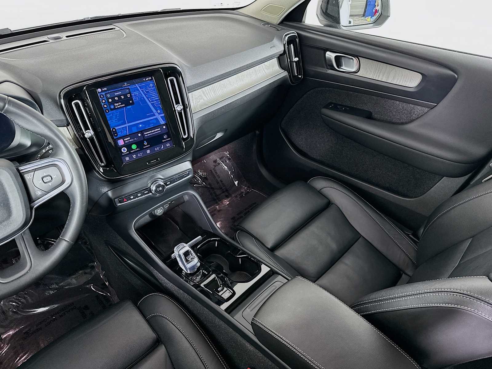 Certified Used 2023 Crystal White Volvo Plus image 22