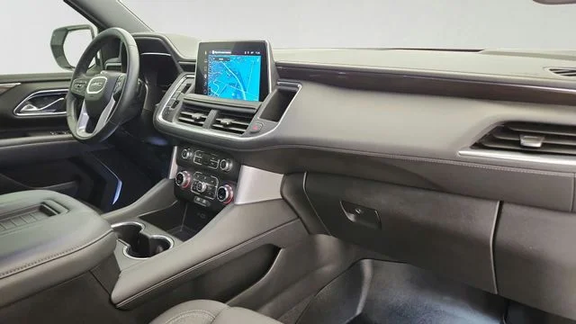 Used 2023 Summit White GMC SLE image 30