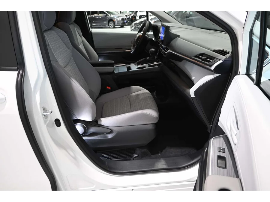 New 2026 WHITE Toyota LE Mobility Handicap Van image 15