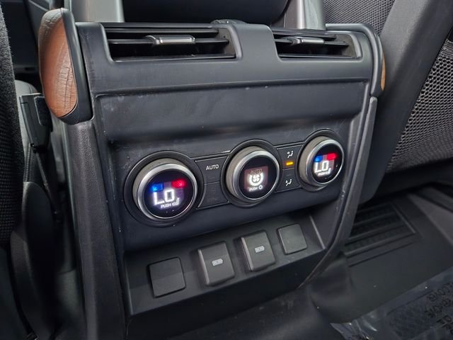 Used 2023  Land Rover X image 13