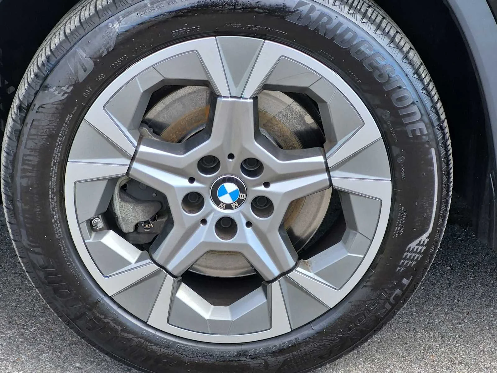 Used 2023 Black Sapphire Metallic BMW xDrive28i image 13