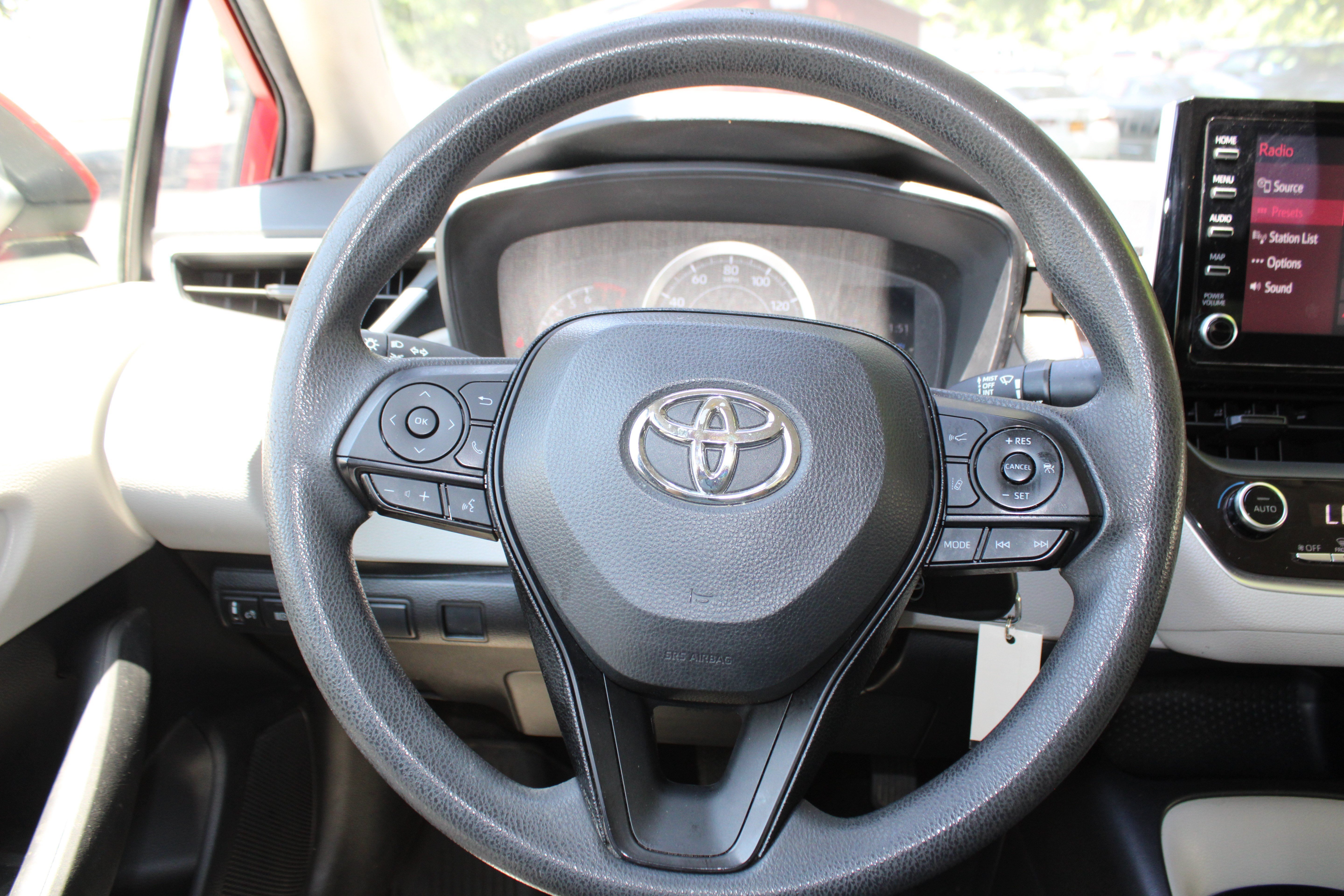 Used 2020 Barcelona Red Metallic Toyota LE image 30
