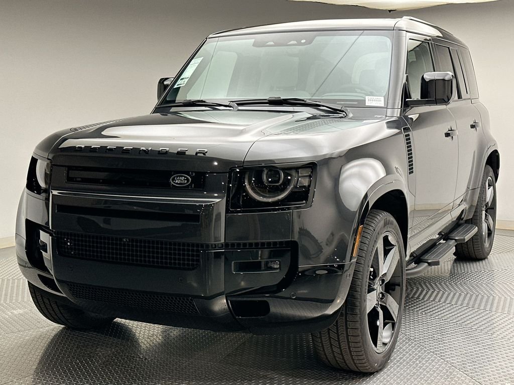 New 2026 Carpathian Grey Prem Met Land Rover X-Dynamic SE image 1