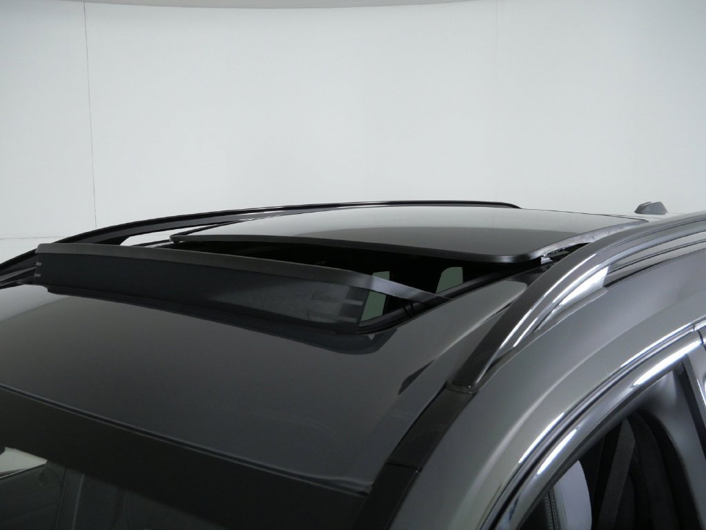 New 2027 Dravit Grey Metallic BMW xDrive40i image 17