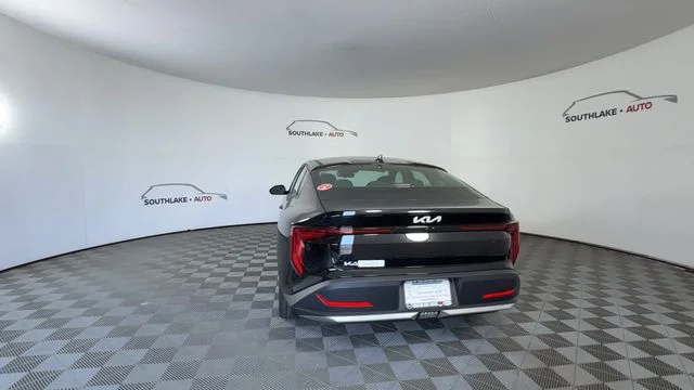 New 2026 Aurora Black Pearl Kia LXS image 7