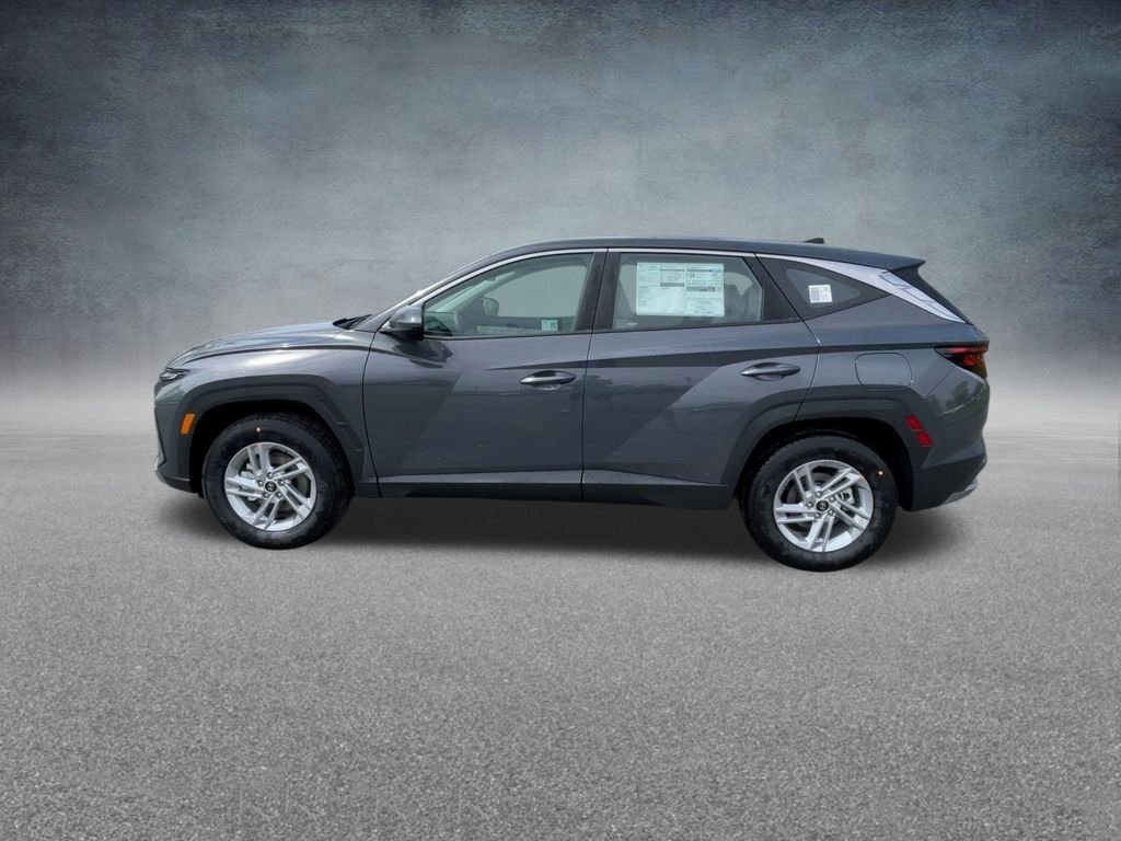 2025 Hyundai Tucson SE - Photo 14