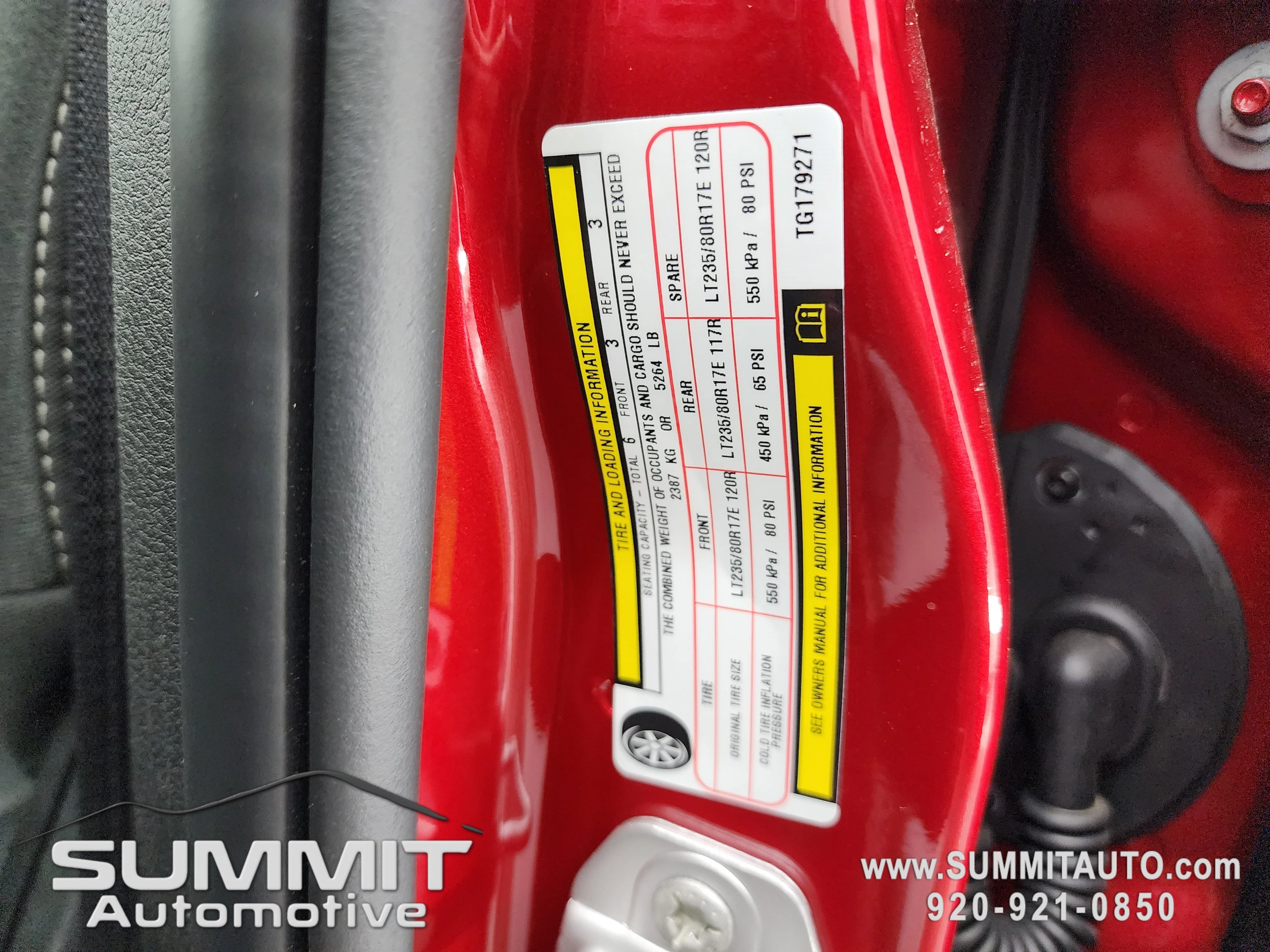 New 2026 Molten Red Pearl-Coat Exterior Paint RAM Tradesman image 67