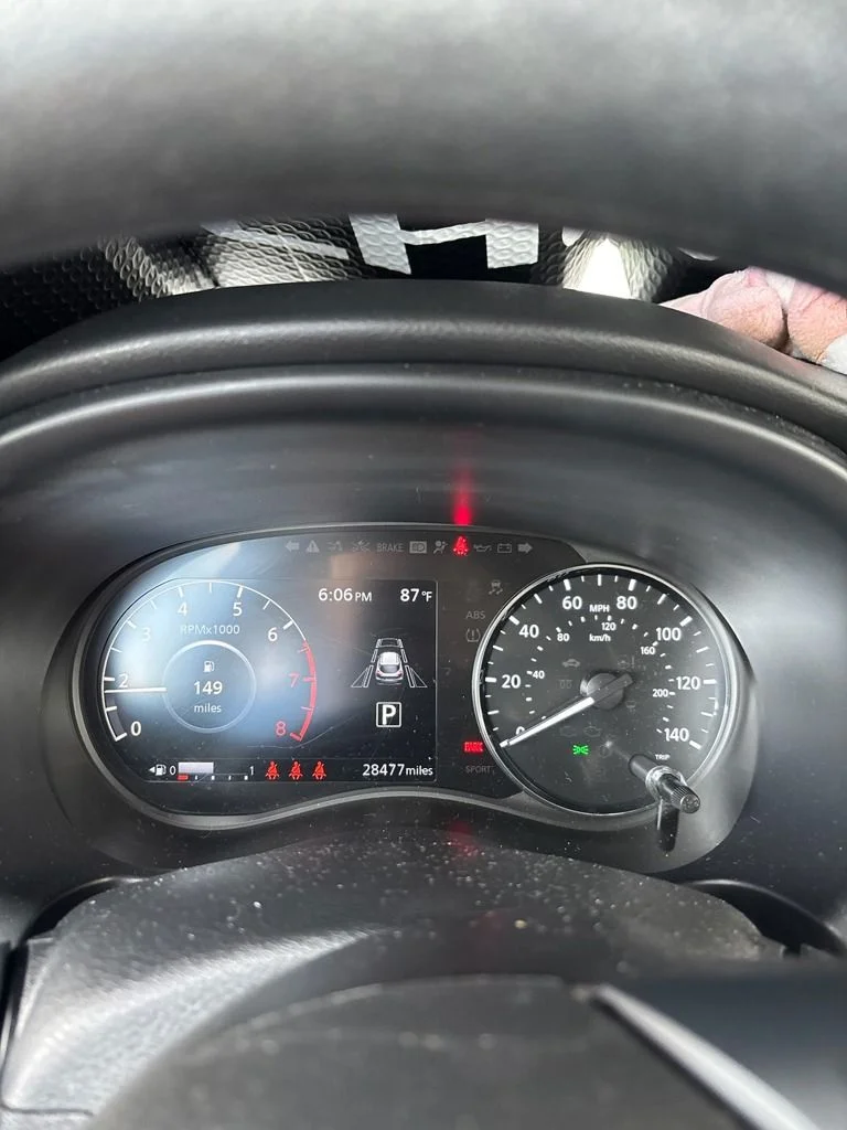 Used 2023 Gray Nissan SV image 3