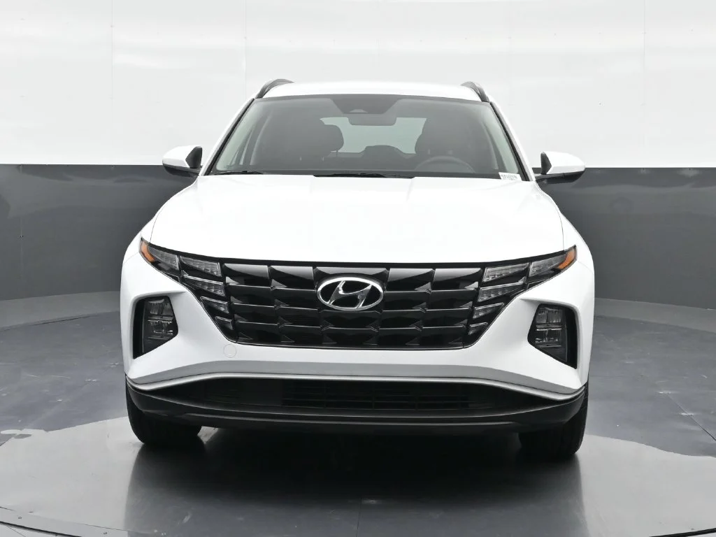 Certified Used 2024 White Hyundai Blue image 15