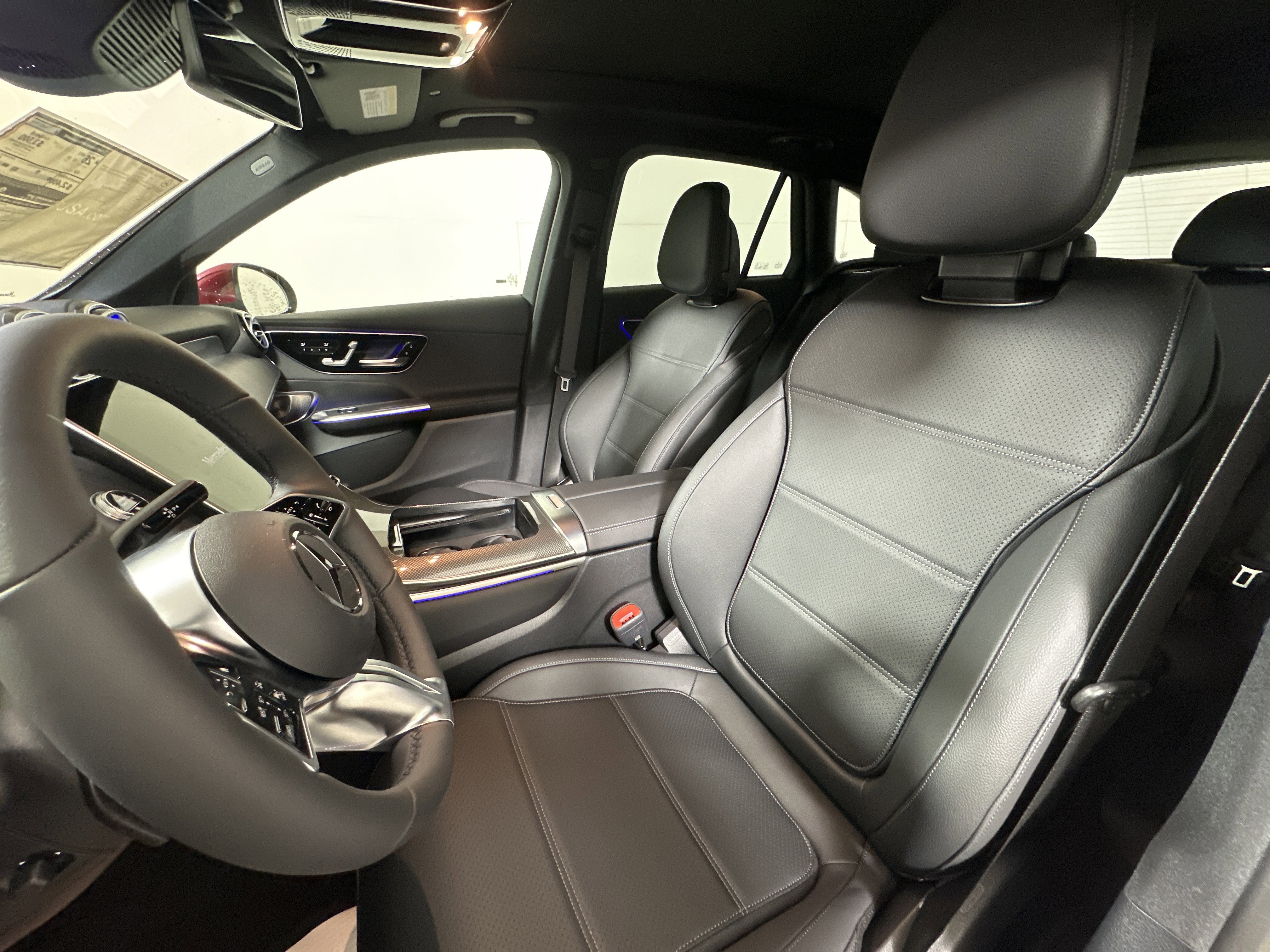 New 2026 MANUFAKTUR Patagonia Red Metallic Mercedes-Benz GLC 300 image 9