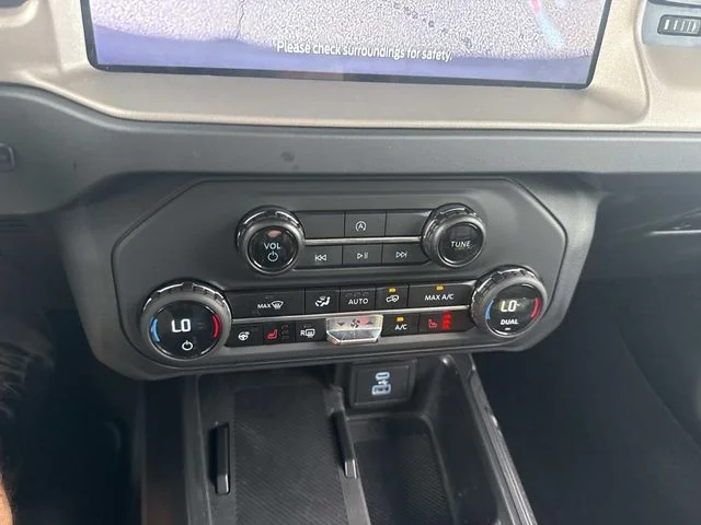 Used 2025 Gray Ford Outer Banks image 29