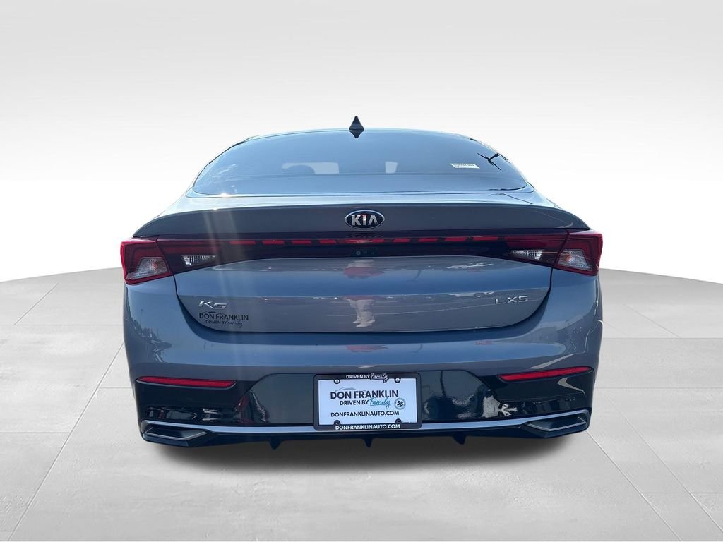 Used 2021 Silver Kia LXS image 4
