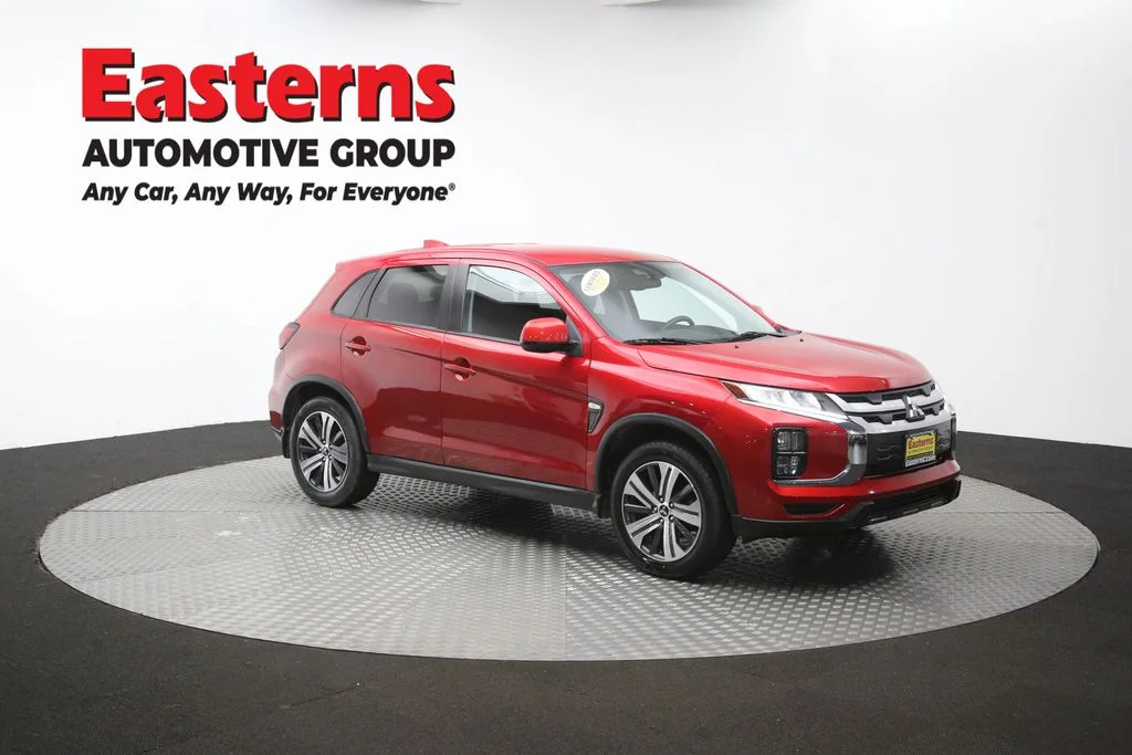 Used 2023 Red Mitsubishi 2.0 ES image 46