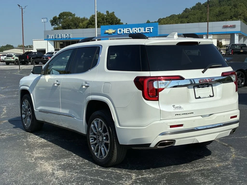 Used 2023 WHITE FROST TRICOAT GMC Denali image 7
