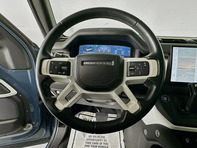 Used 2022  Land Rover X-Dynamic HSE image 13