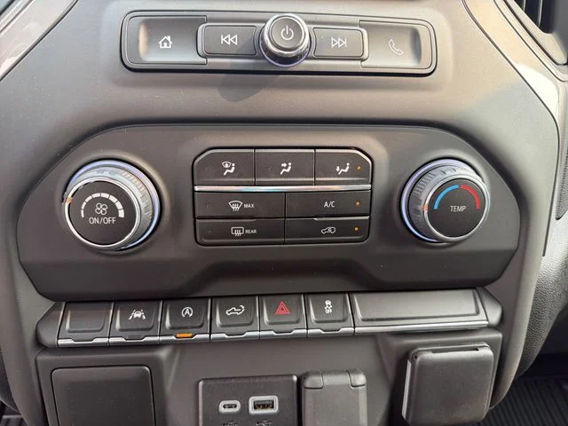 Used 2025 Blue Chevrolet Custom image 20