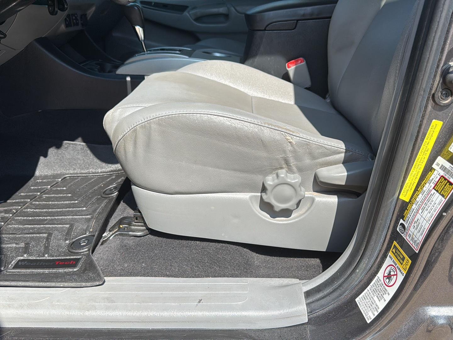 Used 2013 Magnetic Gray Metallic Toyota PreRunner V6 image 13