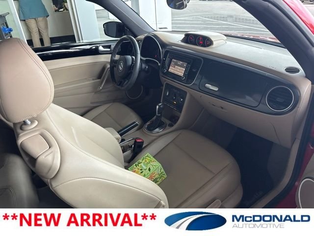 Used 2013 Red Volkswagen 2.0 TSi image 13