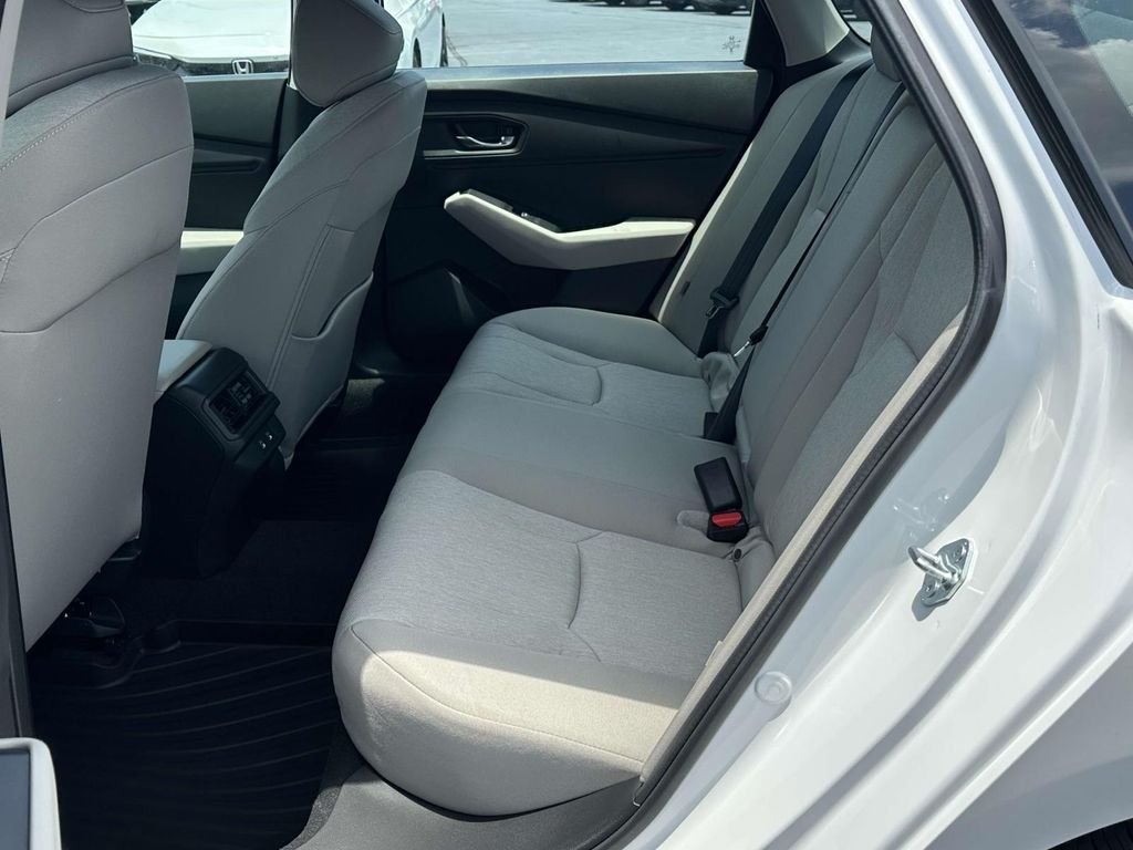 2025 Honda Accord SE - Photo 9