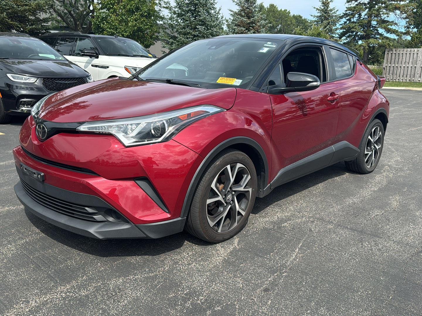 Used 2019 Ruby Flare Pearl w/Black Roof Toyota XLE image 2