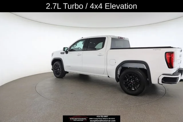Used 2024 White GMC Elevation image 9