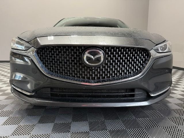Certified Used 2018 Machine Gray Metallic Mazda Signature image 3
