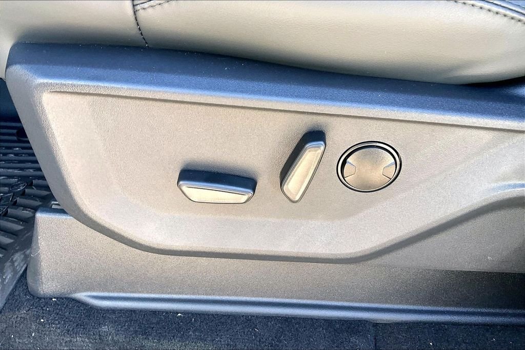 New 2026 Ford Expedition Active 4D Sport Utility