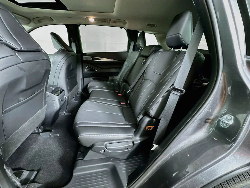 Certified Used 2026 Gray INFINITI LUXE image 33