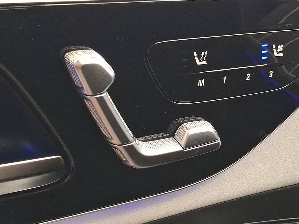 New 2026 MANUFAKTUR Alpine Grey Mercedes-Benz GLC 300 image 48