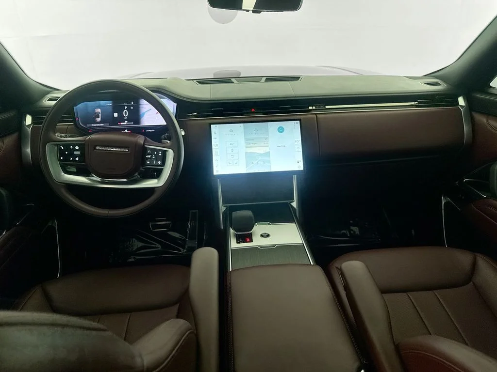Certified Used 2025 Black Land Rover SE image 21