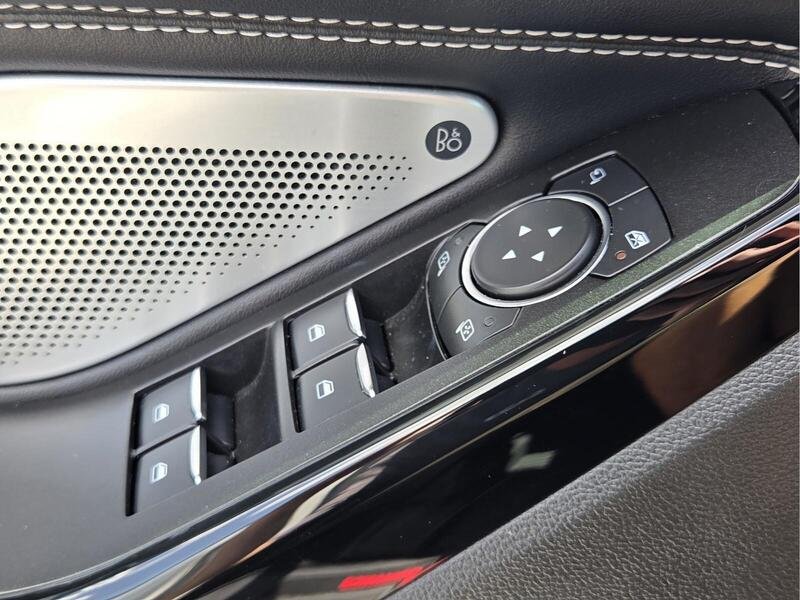 Used 2021 White Metallic FORD ST 4WD image 26