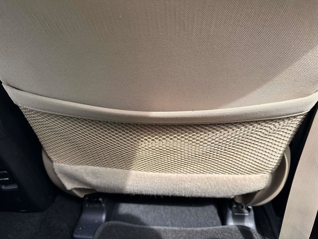 Used 2016 Black Toyota SR5 image 27