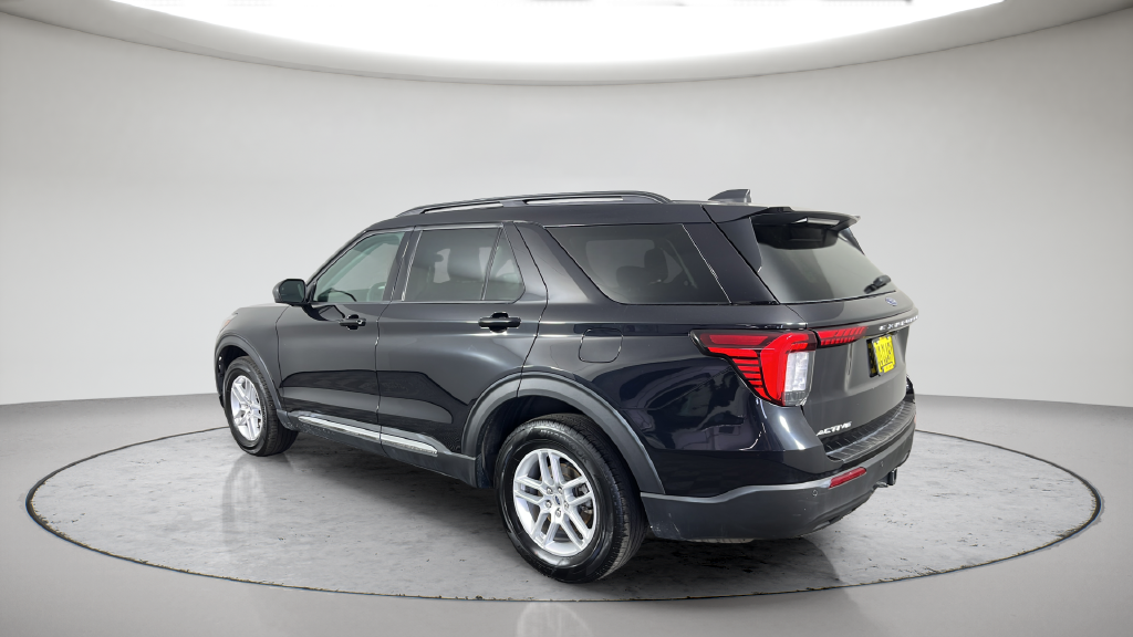 2025 Ford Explorer Active - Photo 12