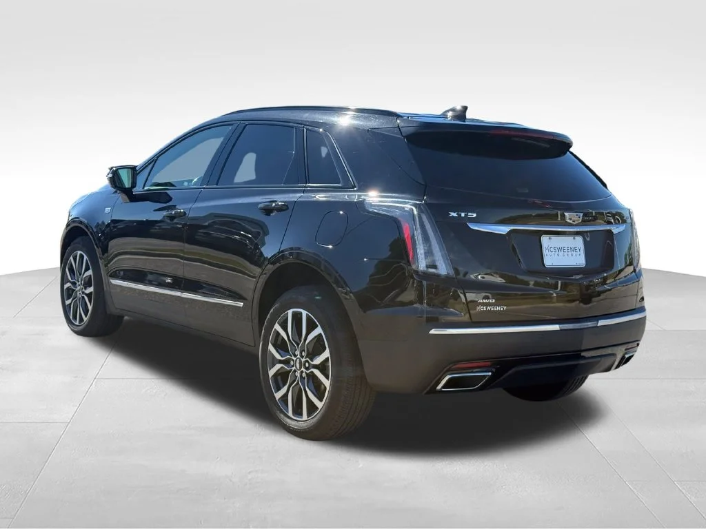 Used 2021 Black Cadillac Sport image 3