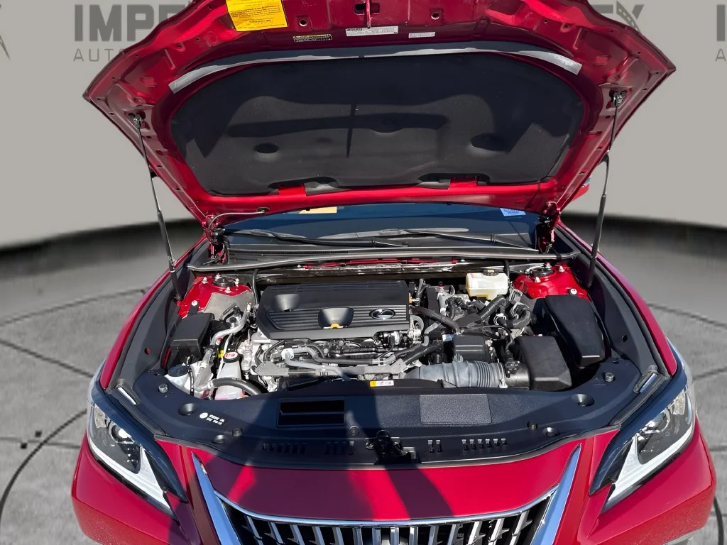Used 2022 Red Lexus 300h image 30