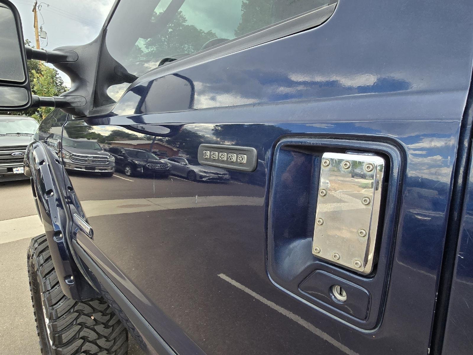 Used 2007  FORD XL image 12