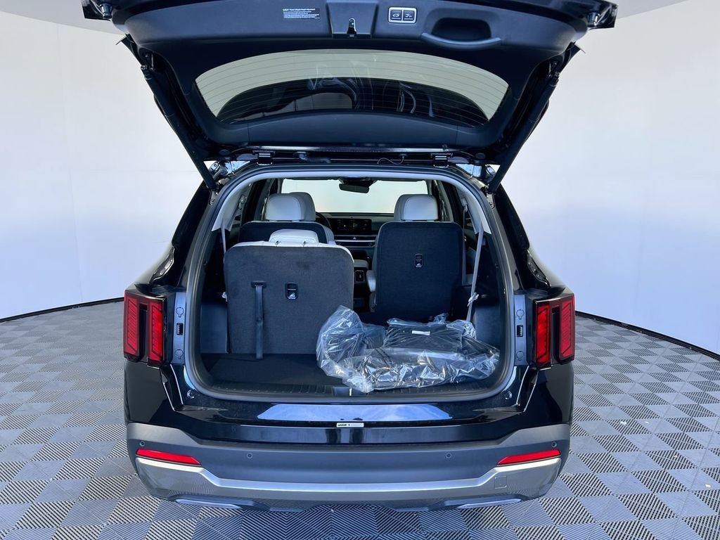 New 2026 Aurora Black Pearl Kia EX image 32