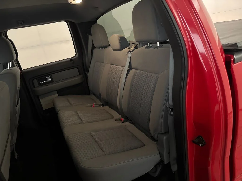 Used 2013 Red Ford XLT image 29