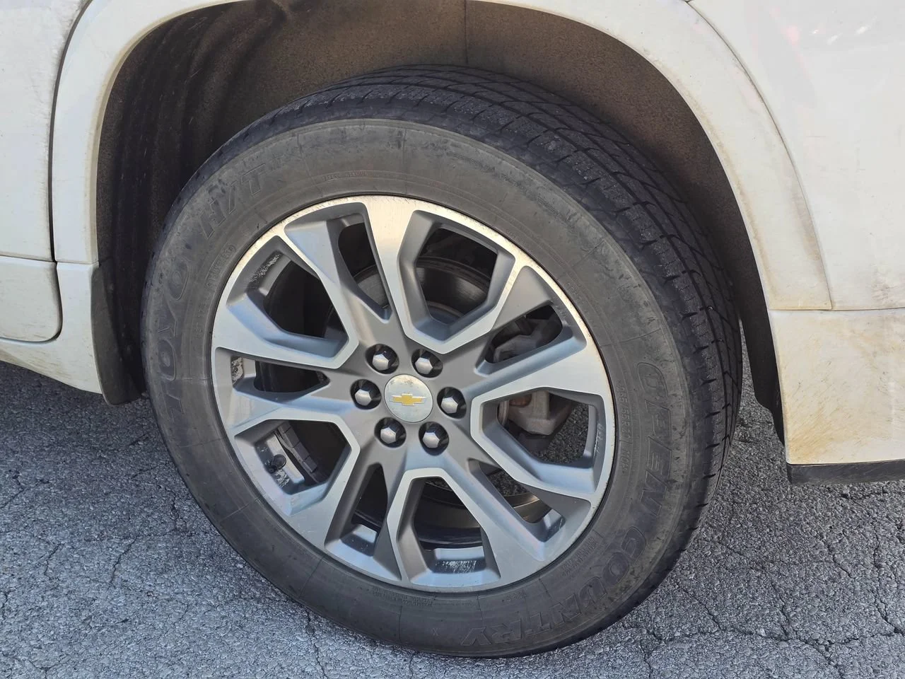 Used 2018 Summit White Chevrolet Premier image 6