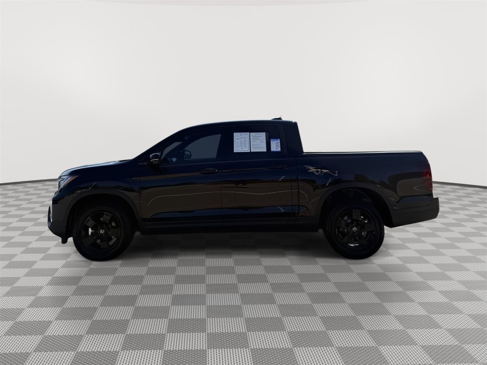 Certified Used 2026 Crystal Black Pearl Honda Black Edition image 3